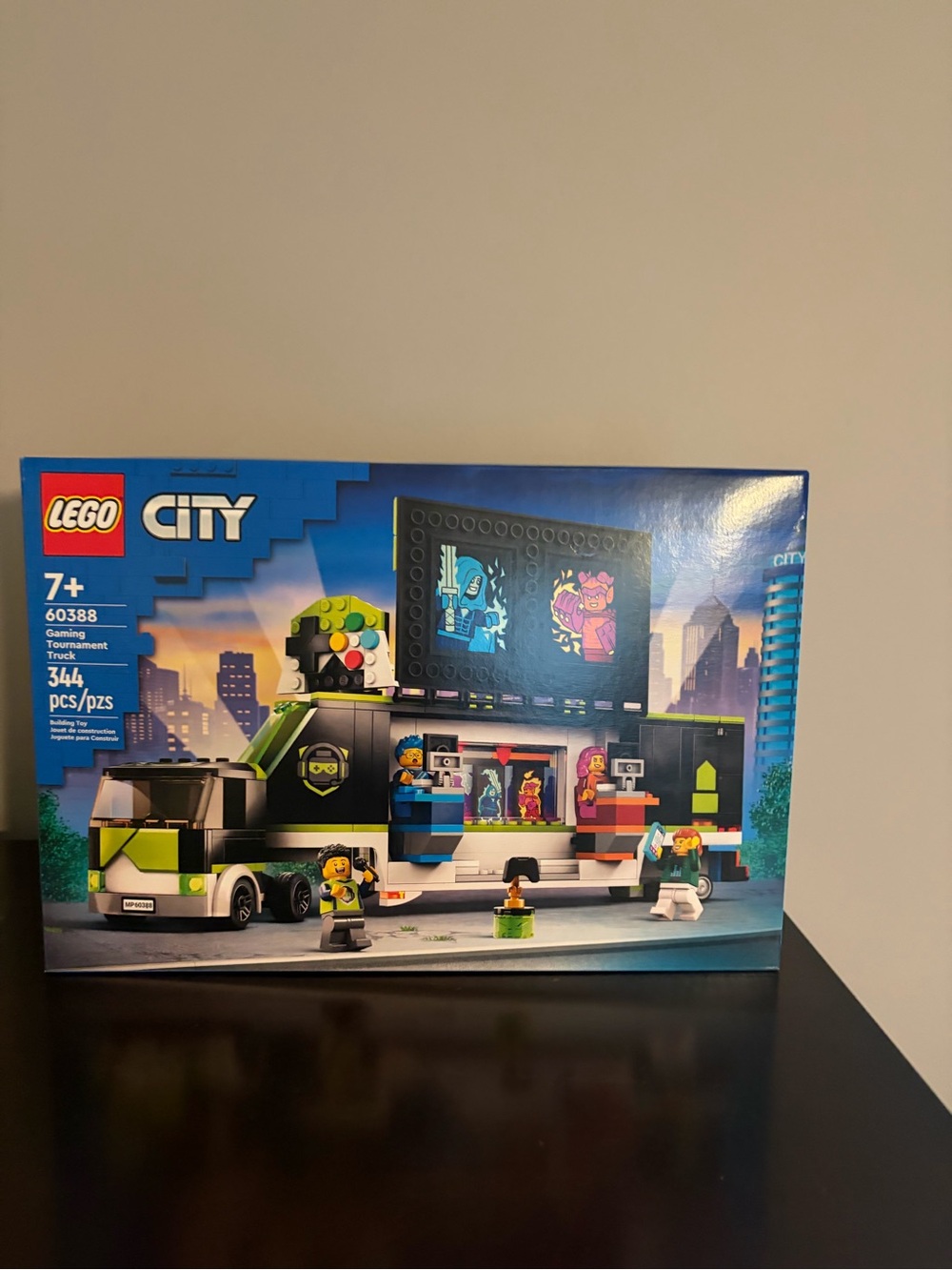 Lego City 60388 Gaming Tournament Truck